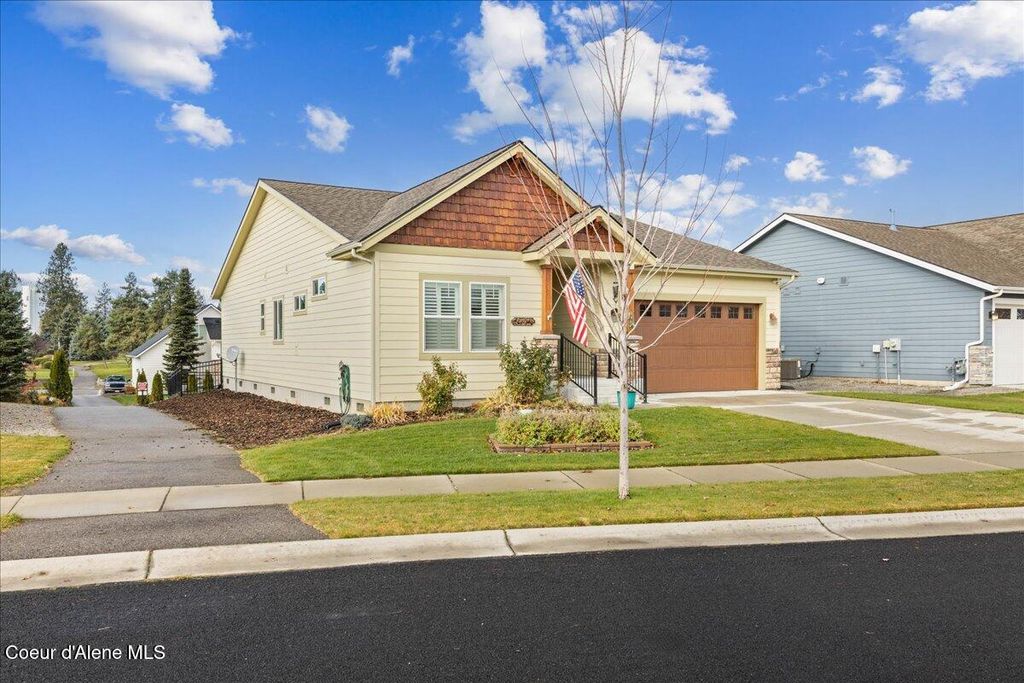 Photo of 2533 SIDE SADDLE Ln, Post Falls, ID 83854 (MLS # 25-11218)