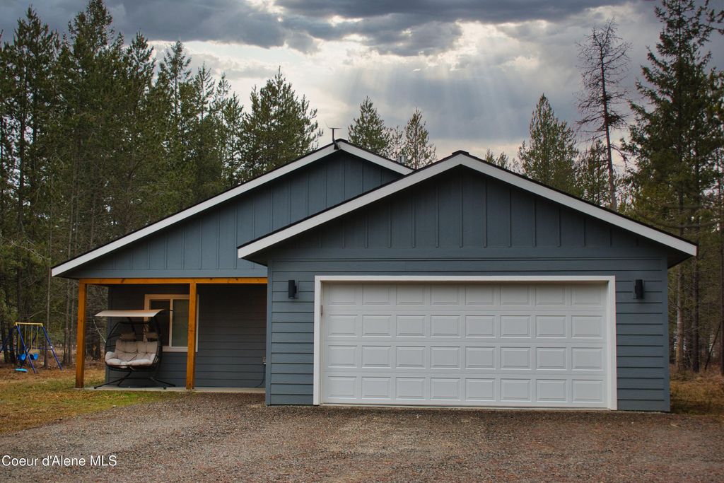 Photo of 389 Hardy Loop, Bonners Ferry, ID 83805 (MLS # 26-1012)