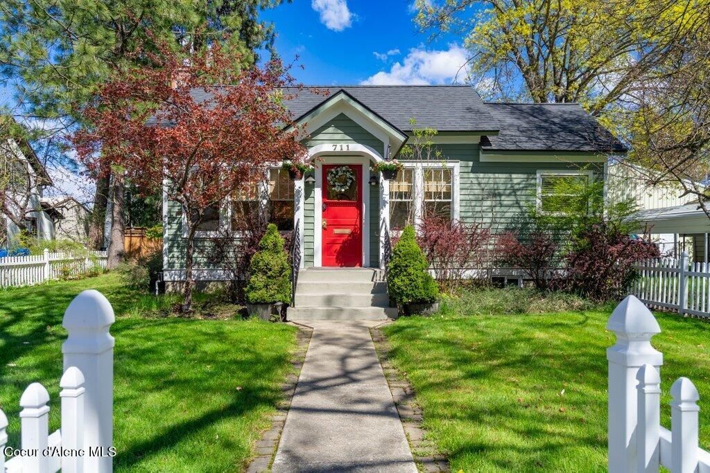 Photo of 711 Empire Ave, Coeur dAlene, ID 83814 (MLS # 26-4023)