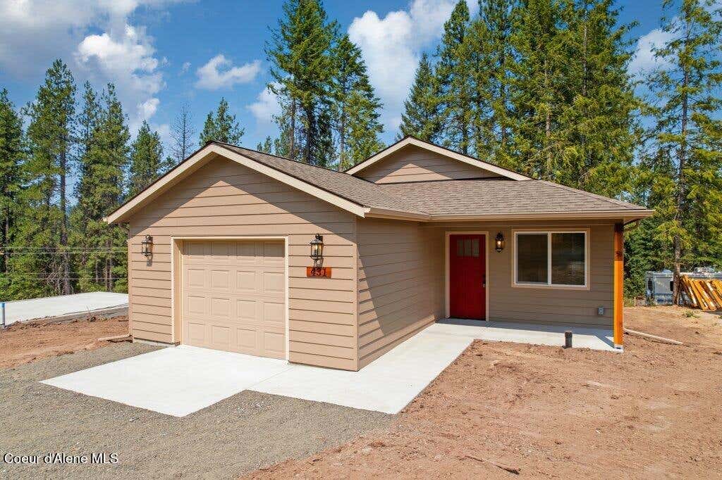 Photo of 431 F ST, Plummer, ID 83851 (MLS # 26-8377)