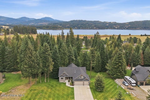 Photo of 11614 Waterford Loop, Hauser, ID 83854 (MLS # 26-9488)