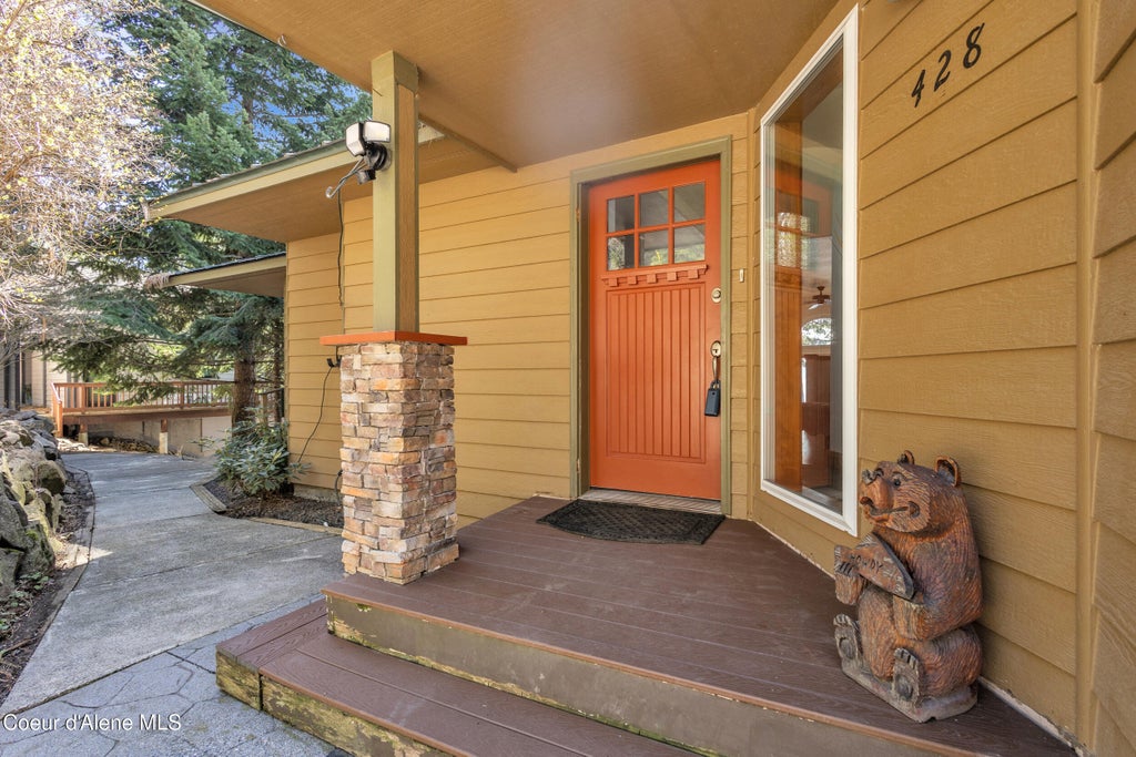 Photo of 428 Beachhouse Ln, Harrison, ID 83833 (MLS # 26-9411)