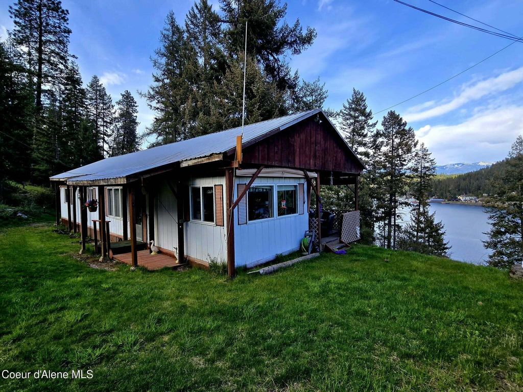 Photo of 79 Outrigger Dr, Sagle, ID 83860 (MLS # 26-4284)
