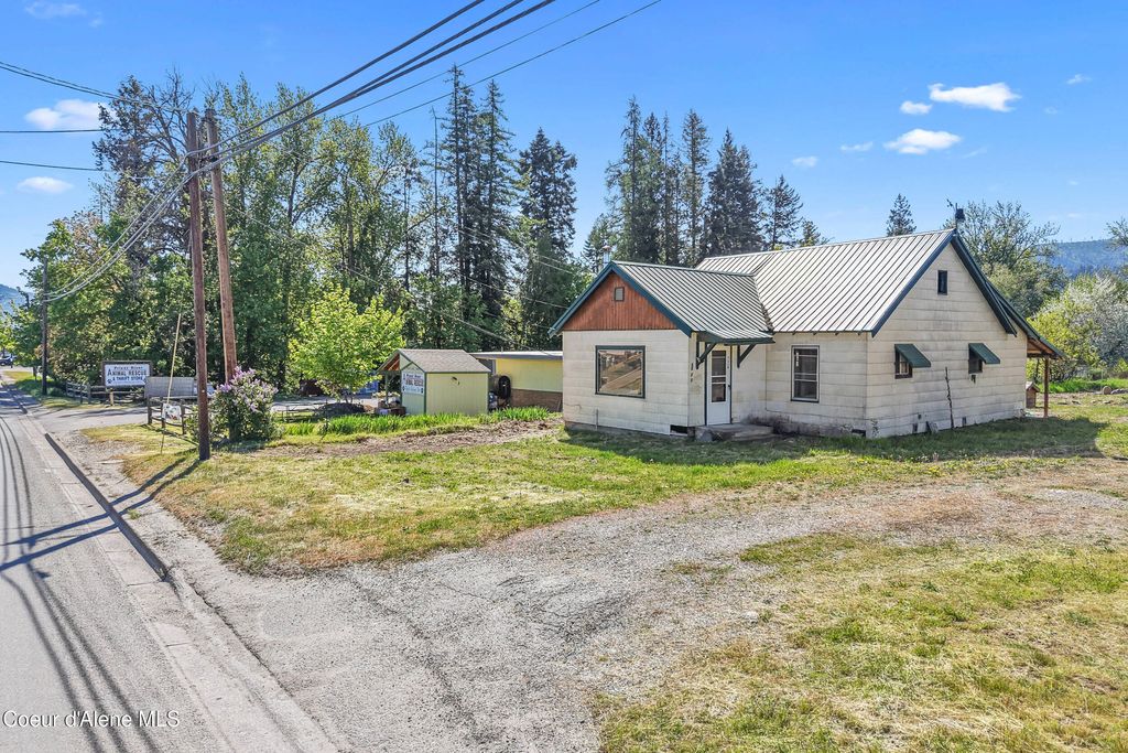 Photo of 5518 US-2, Priest River, ID 83856 (MLS # 26-4867)
