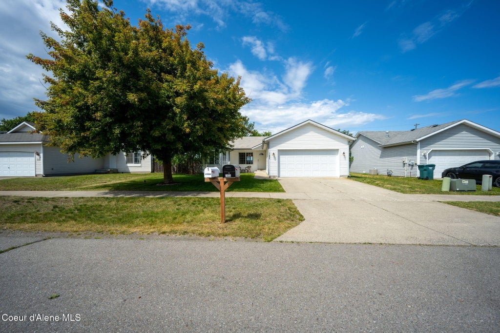 Photo of 11850 Stinson LOOP, Hayden, ID 83835 (MLS # 26-8454)