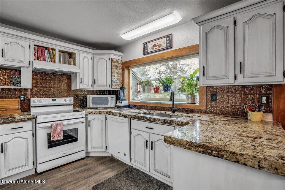120 Moses Mountain Ln, Tensed, Alaska image 20