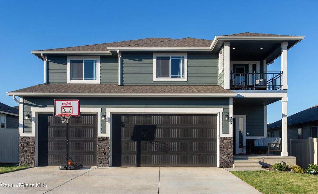 Photo of 1257 Allenby Ave, Post Falls, ID 83854 (MLS # 25-10057)