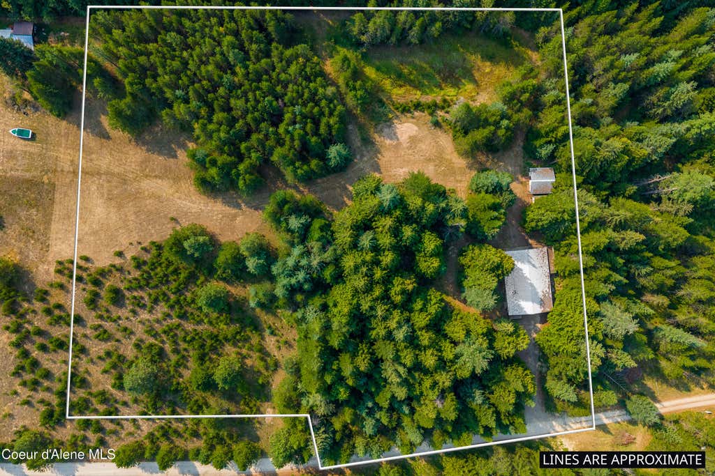 Photo of 148 Cedar Meadows Meadows, Sagle, ID 83860 (MLS # 26-8622)