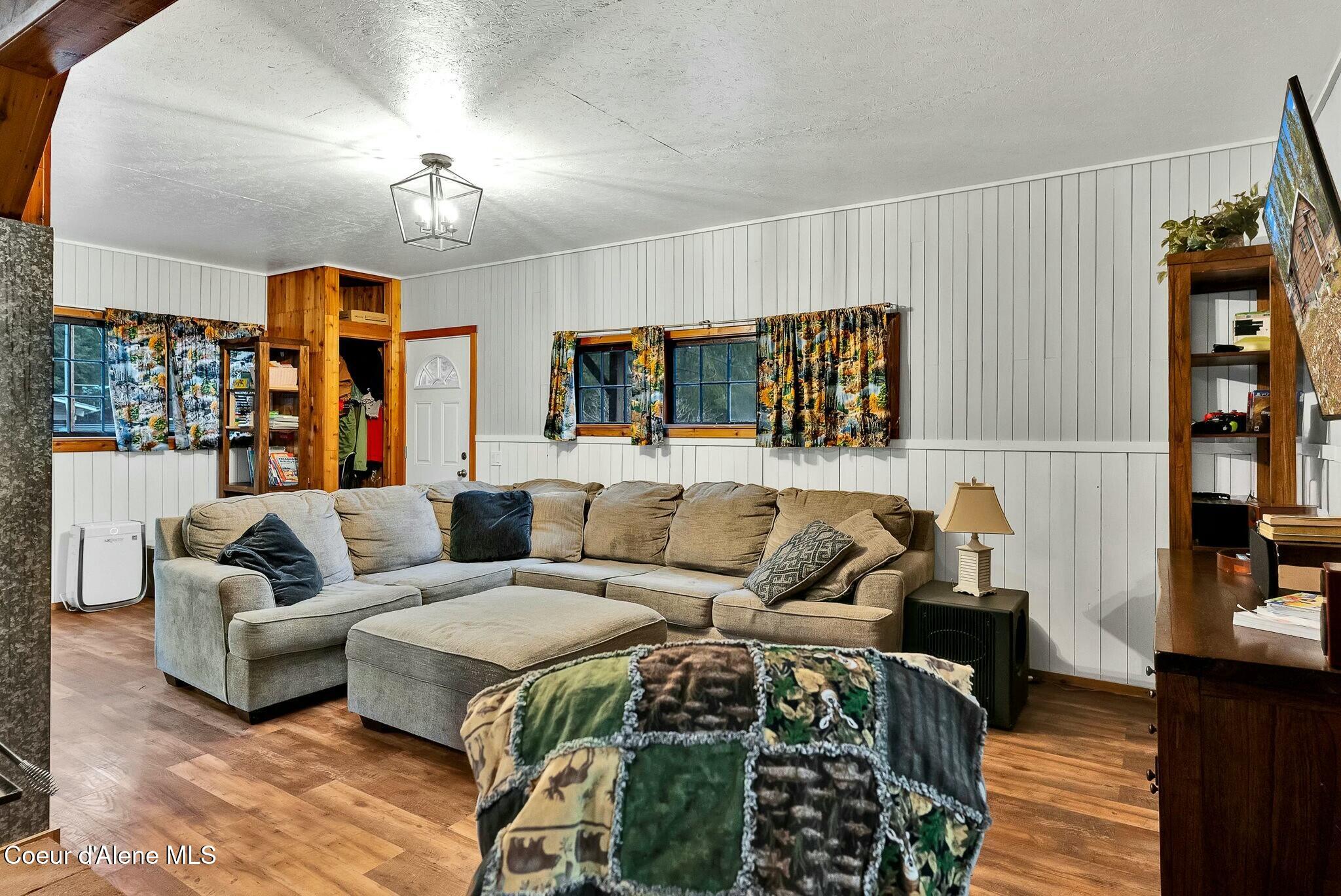 146 S Donicker Road, Bonners Ferry, Texas image 16