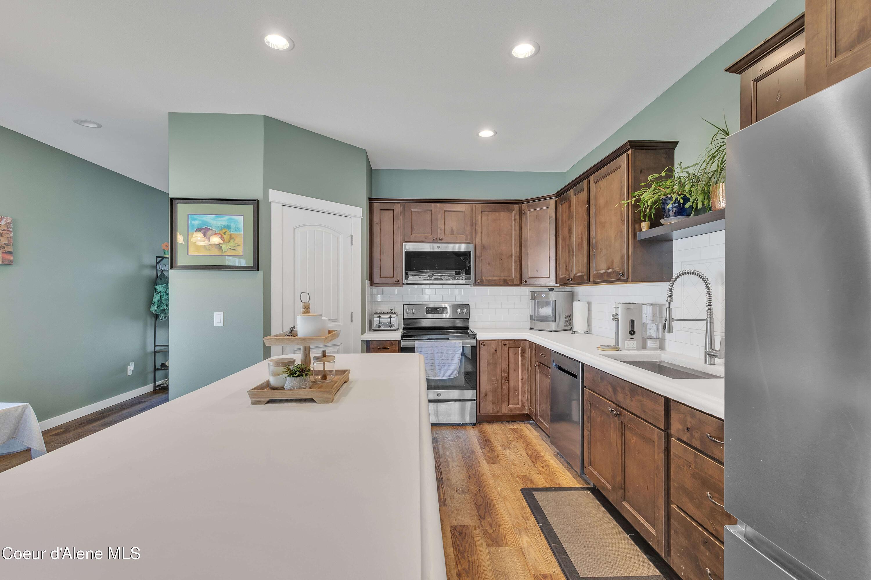 32489 N 10th Ave, Spirit Lake, Alaska image 8