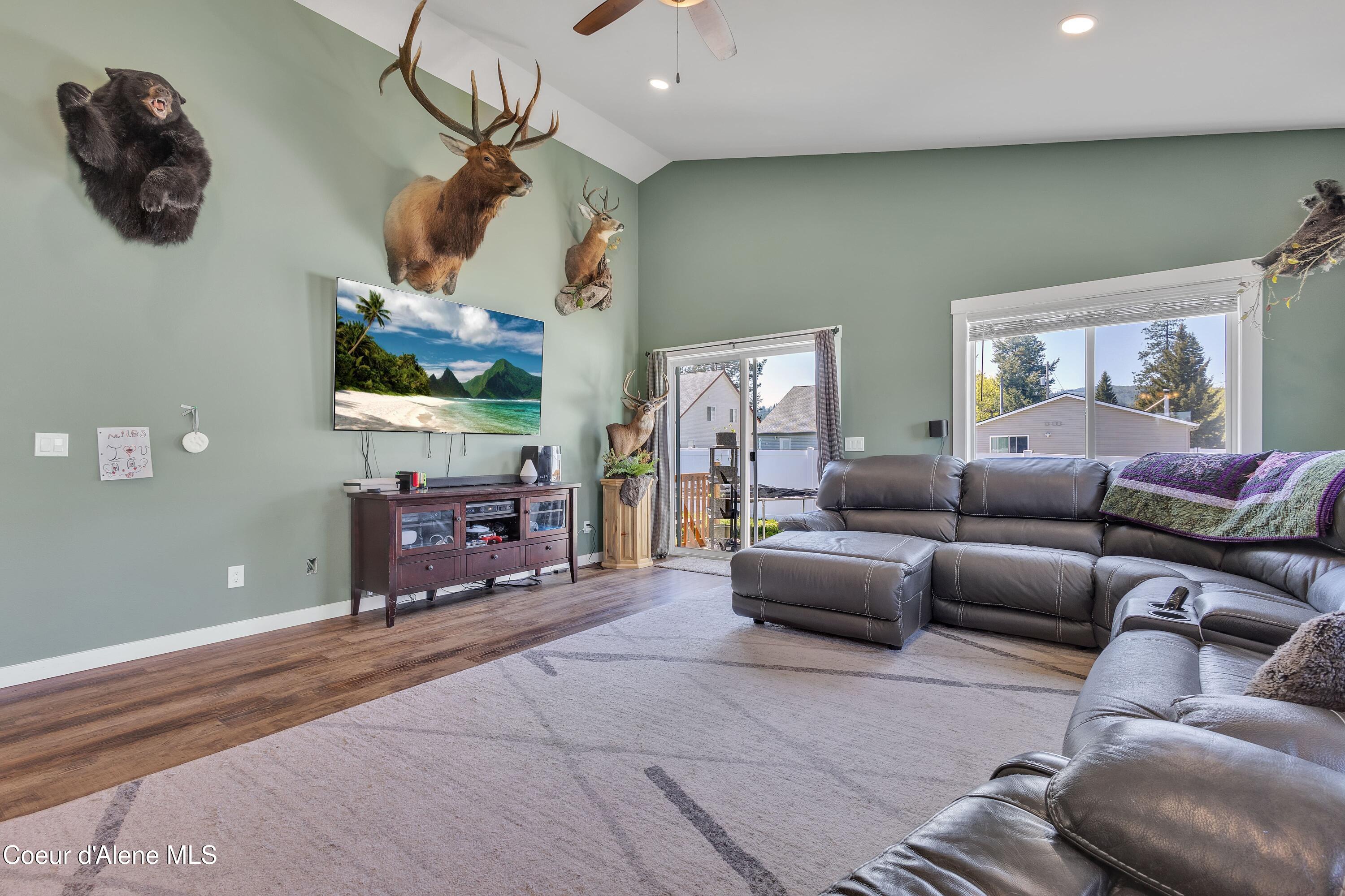 32489 N 10th Ave, Spirit Lake, Alaska image 6