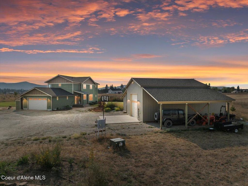 Photo of 2238 Blaine St, Athol, ID 83801 (MLS # 25-10388)