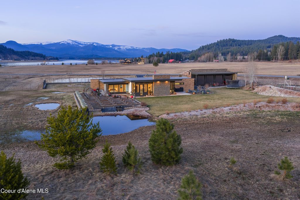 Photo of 432 Stagecoach Drive Drive, Sagle, ID 83860 (MLS # 26-2186)