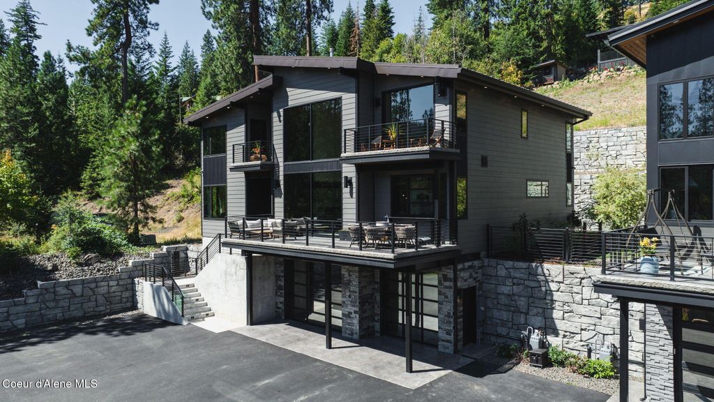 Photo of 5714 HAYDEN LAKE Lake, Hayden, ID 83835 (MLS # 25-1733)