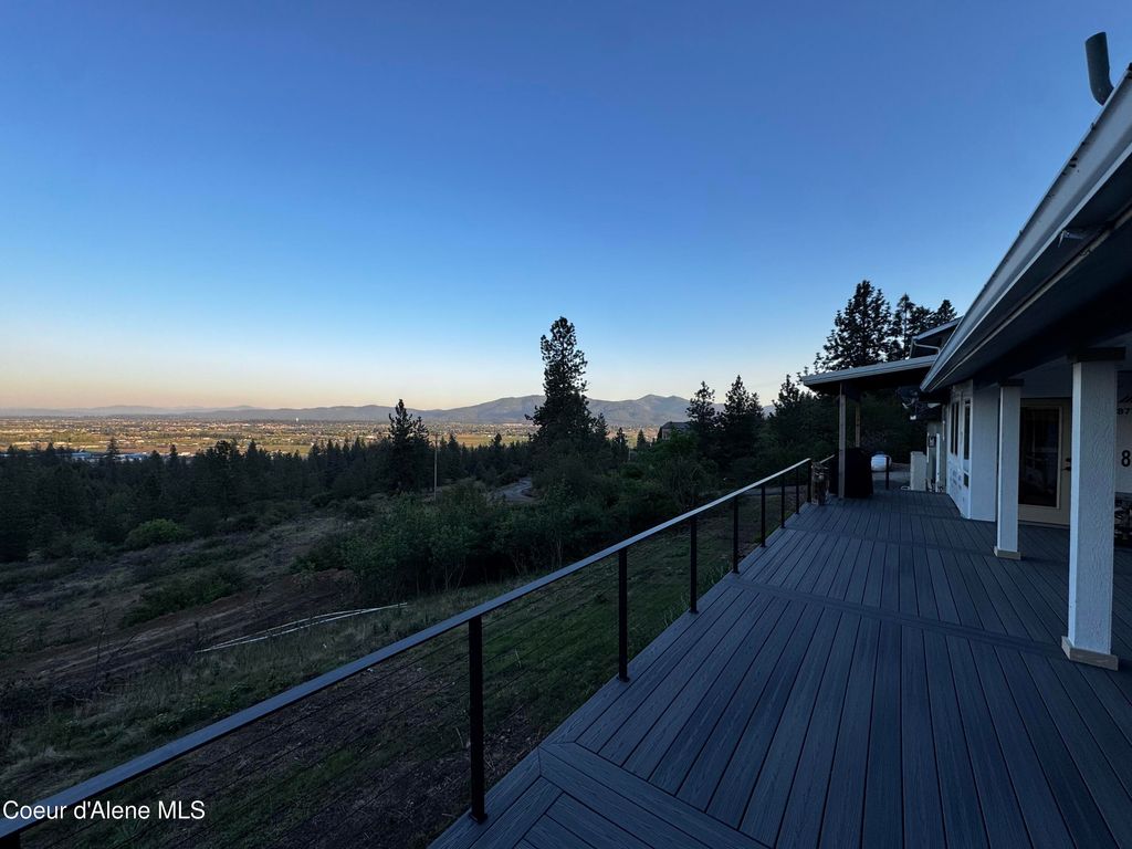 Photo of 10320 PAYMENT PEAK Rd, Hauser, ID 83854 (MLS # 25-4412)