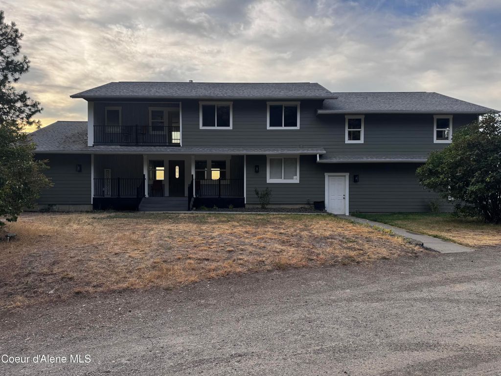 Photo of 10320 PAYMENT PEAK Rd, Hauser, ID 83854 (MLS # 25-4412)