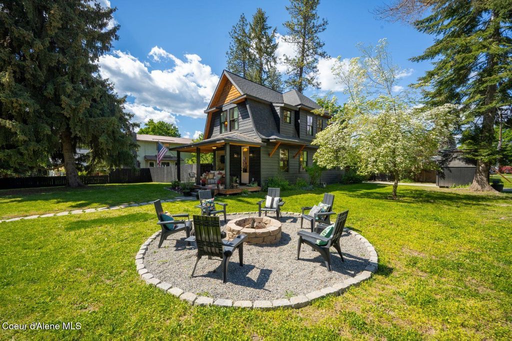 Photo of 1621 Lost Ave, Coeur dAlene, ID 83814 (MLS # 26-5156)