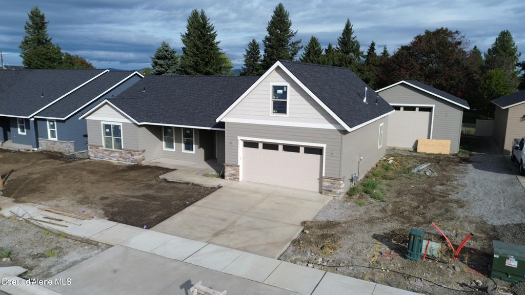 Photo of 4477 Davin Dr, Post Falls, ID 83854 (MLS # 25-9907)