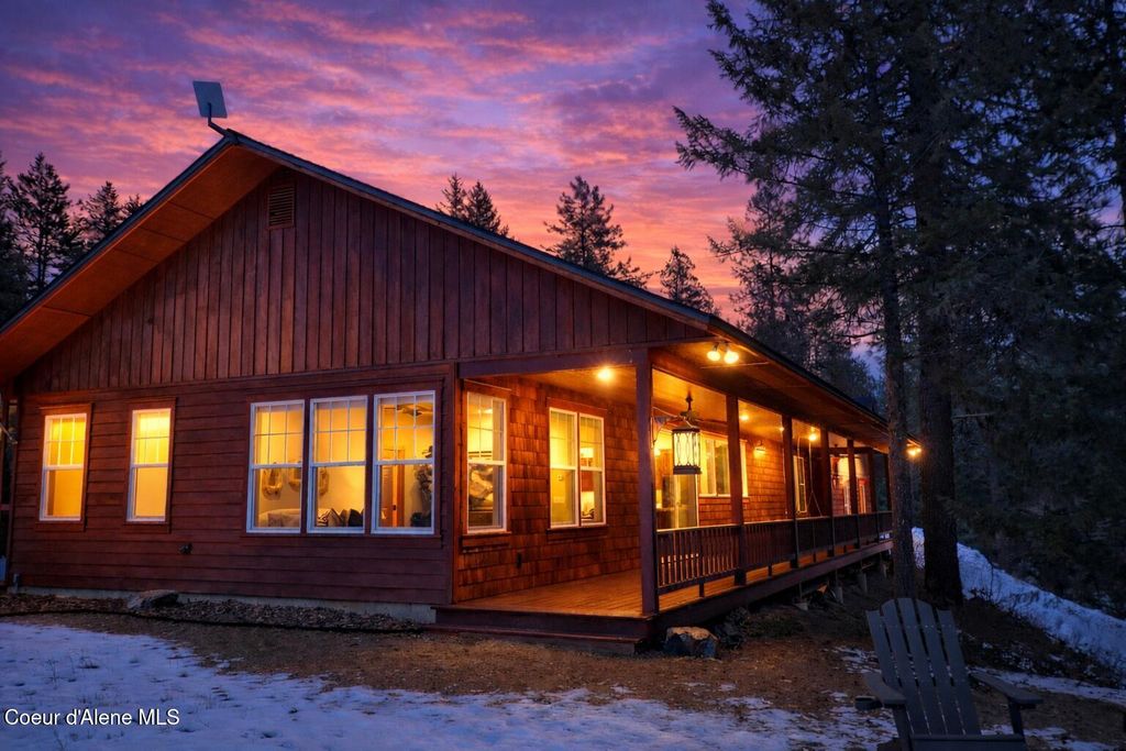 Photo of 672 Hopkins Rd, Sandpoint, ID 83864 (MLS # 26-120)