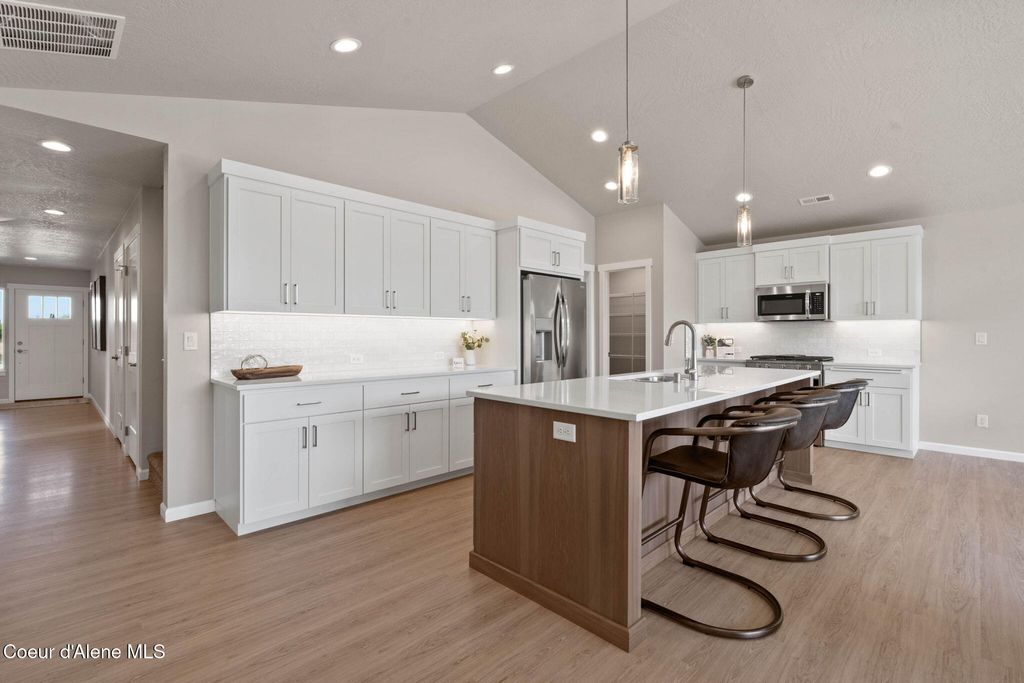 Photo of 1617 Garvin Ct, Spokane Valley, WA 99016 (MLS # 25-9777)