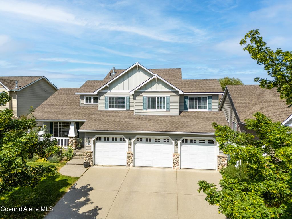 Photo of 2867 Tours Dr, Coeur dAlene, ID 83815 (MLS # 25-9052)