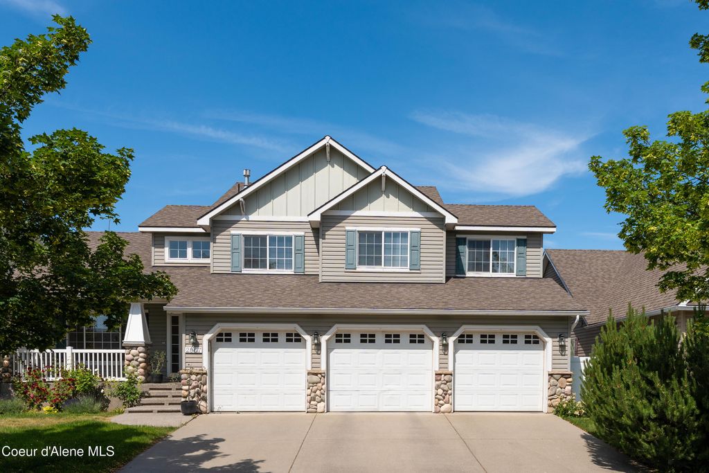 Photo of 2867 Tours Dr, Coeur dAlene, ID 83815 (MLS # 25-9052)