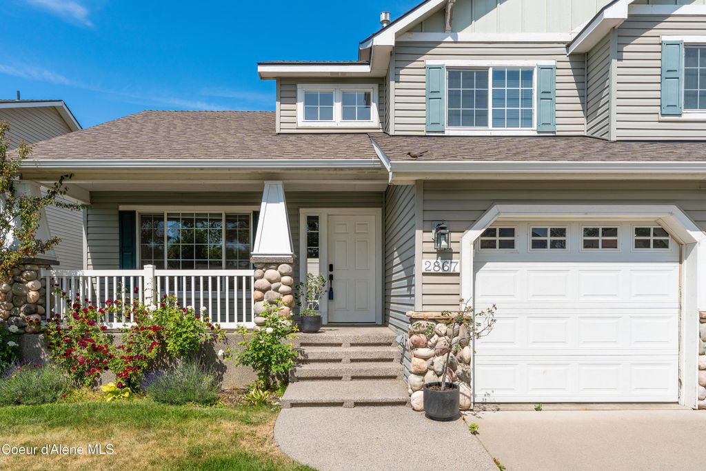 Photo of 2867 Tours Dr, Coeur dAlene, ID 83815 (MLS # 25-9052)