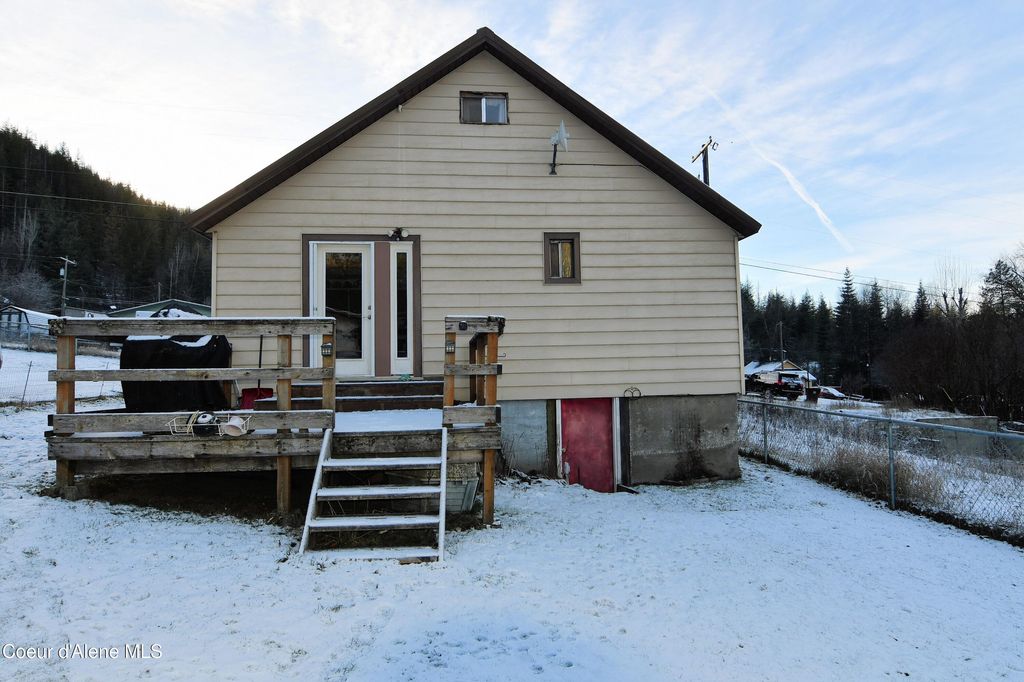 Photo of 827 &amp; 835 Lower Page, Smelterville, ID 83868 (MLS # 26-172)