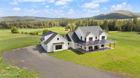 Photo of 88 Alder Creek Loop Loop, St. Maries, ID 83861 (MLS # 26-5771)