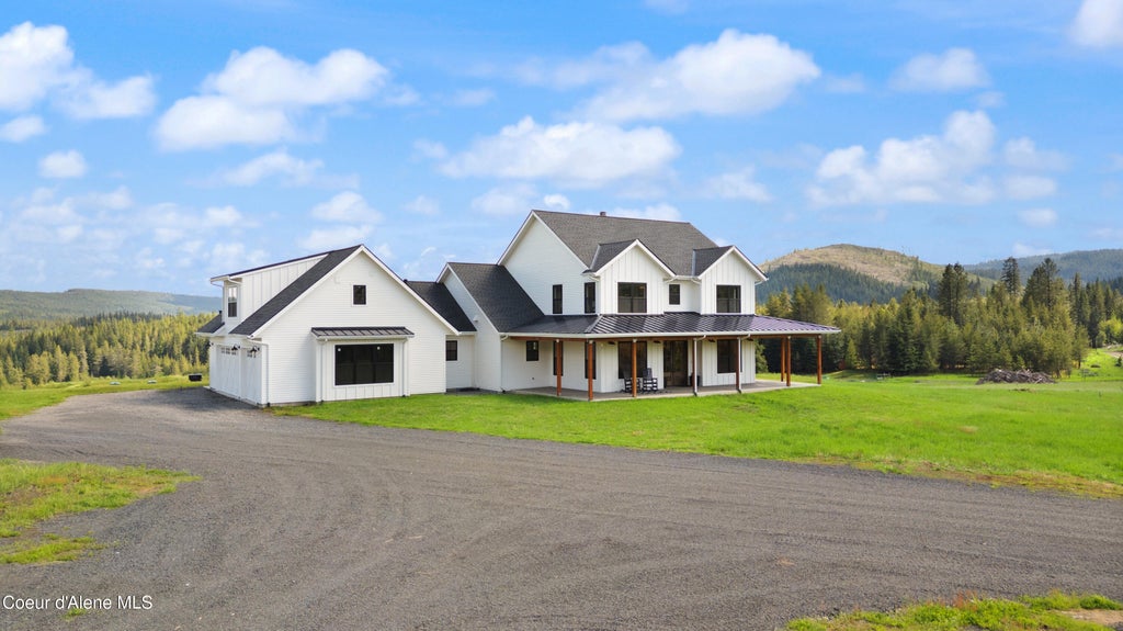 Photo of 88 Alder Creek Loop Loop, St. Maries, ID 83861 (MLS # 26-5771)