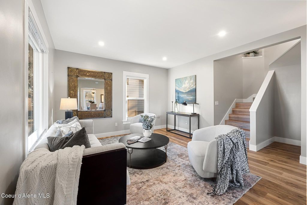 Photo of 310 LINDEN Ave, Coeur dAlene, ID 83814 (MLS # 25-11120)