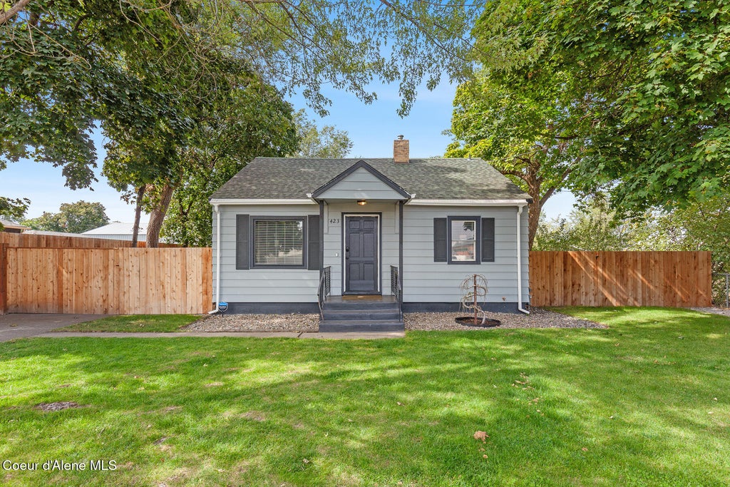 Photo of 423 Marguerite RD, Spokane Valley, WA 99212 (MLS # 26-9375)