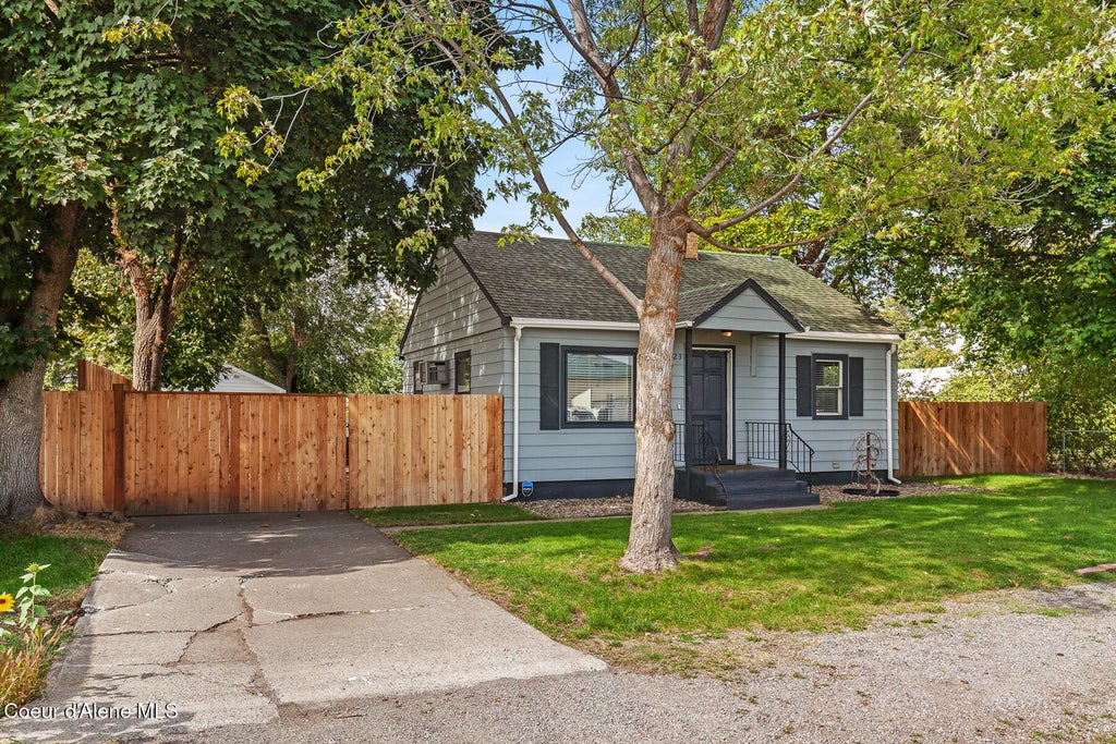 Photo of 423 Marguerite RD, Spokane Valley, WA 99212 (MLS # 26-9375)
