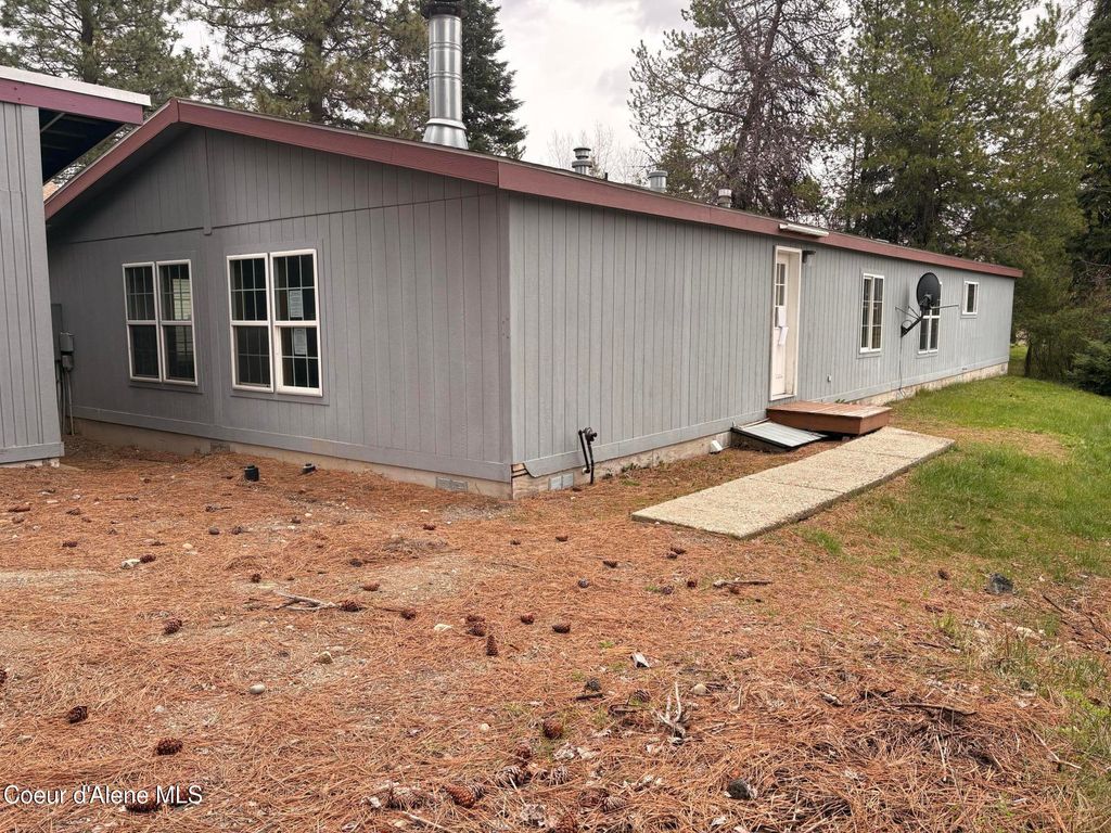 Photo of 34 Troudt Ct, Priest River, ID 83856 (MLS # 26-3507)