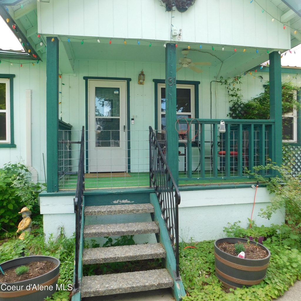 Photo of 81 Cedar ST, Priest River, ID 83856 (MLS # 26-4853)