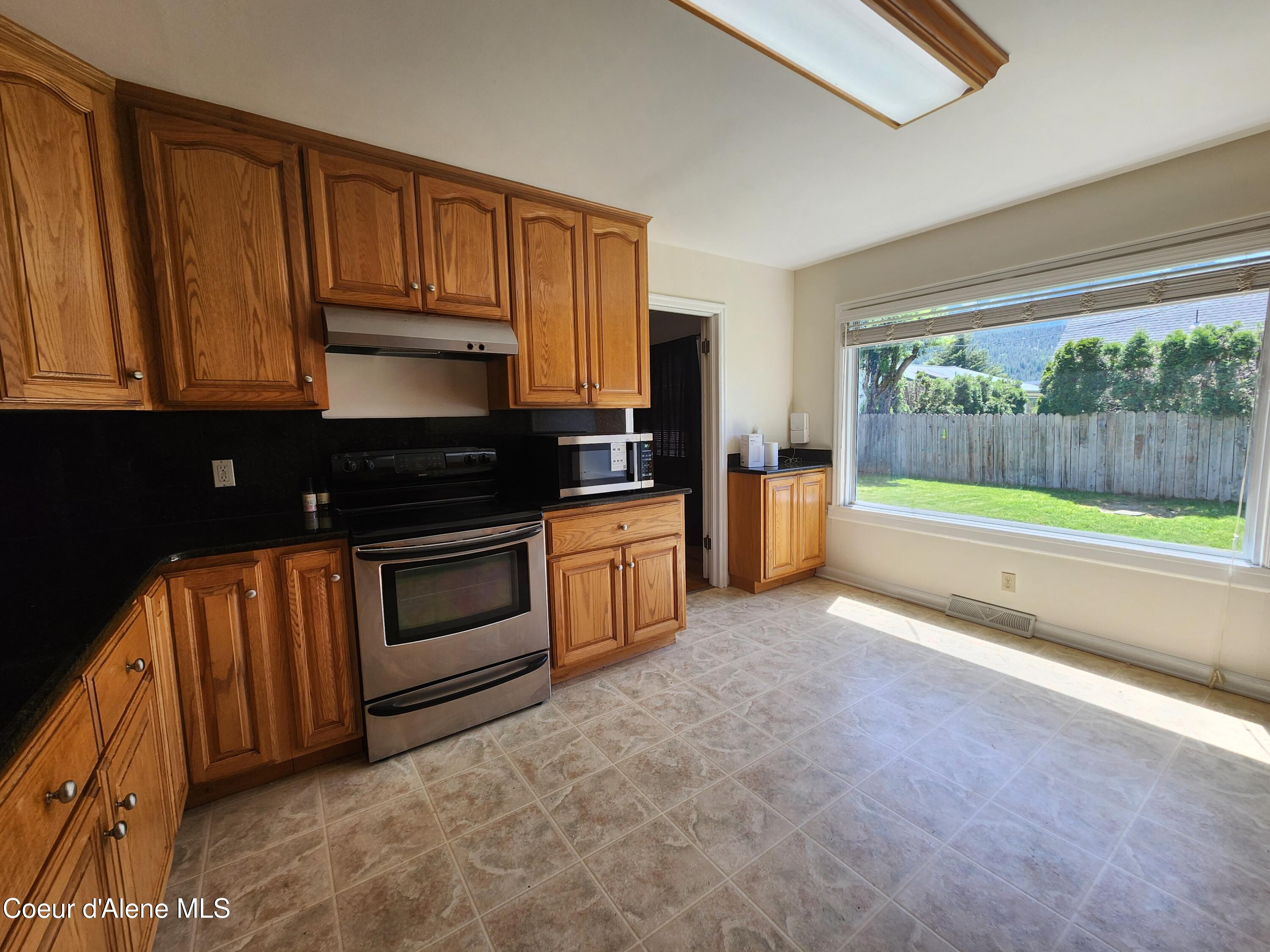607 W Riverside Ave., Kellogg, Alaska image 13