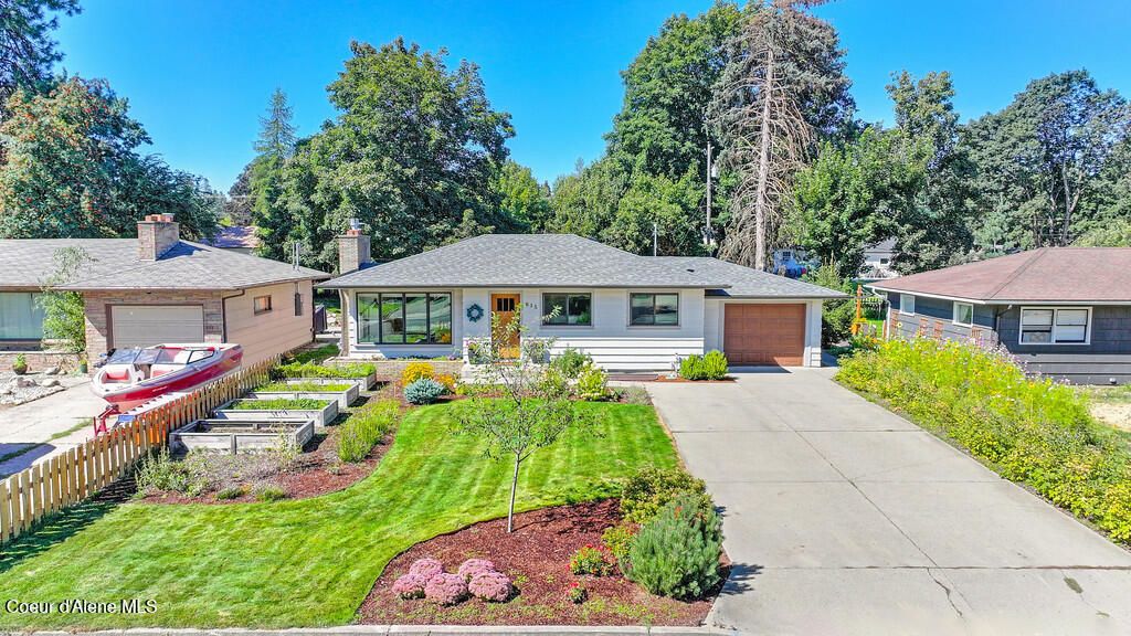 Photo of 615 20th St, Coeur dAlene, ID 83814 (MLS # 26-2700)