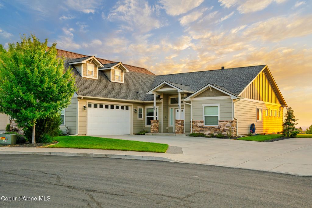 Photo of 115 PARKVIEW Ct, Liberty Lake, WA 99019 (MLS # 25-11452)