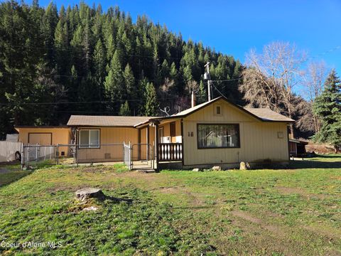 Photo of 16 Meadow St, Wallace, ID 83873 (MLS # 26-3306)