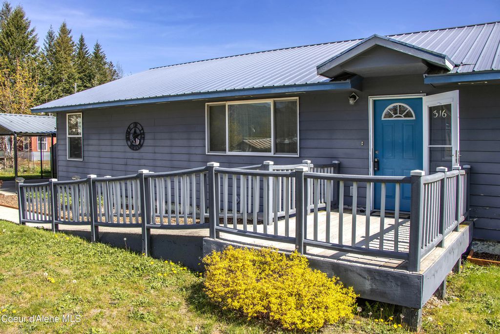 Photo of 316 6th AVE, Clark Fork, ID 83811 (MLS # 26-4417)