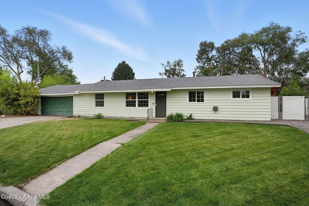Photo of 908 Ravalli Ct, Spokane Valley, WA 99037 (MLS # 25-10088)