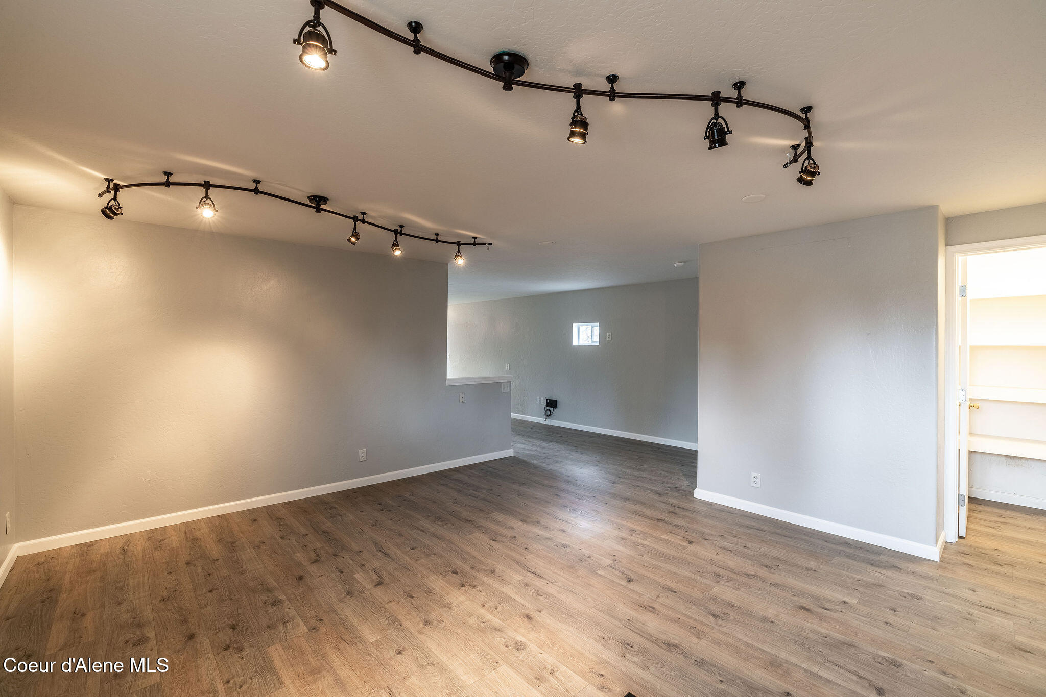405 W 22nd Ave, Post Falls, Texas image 8