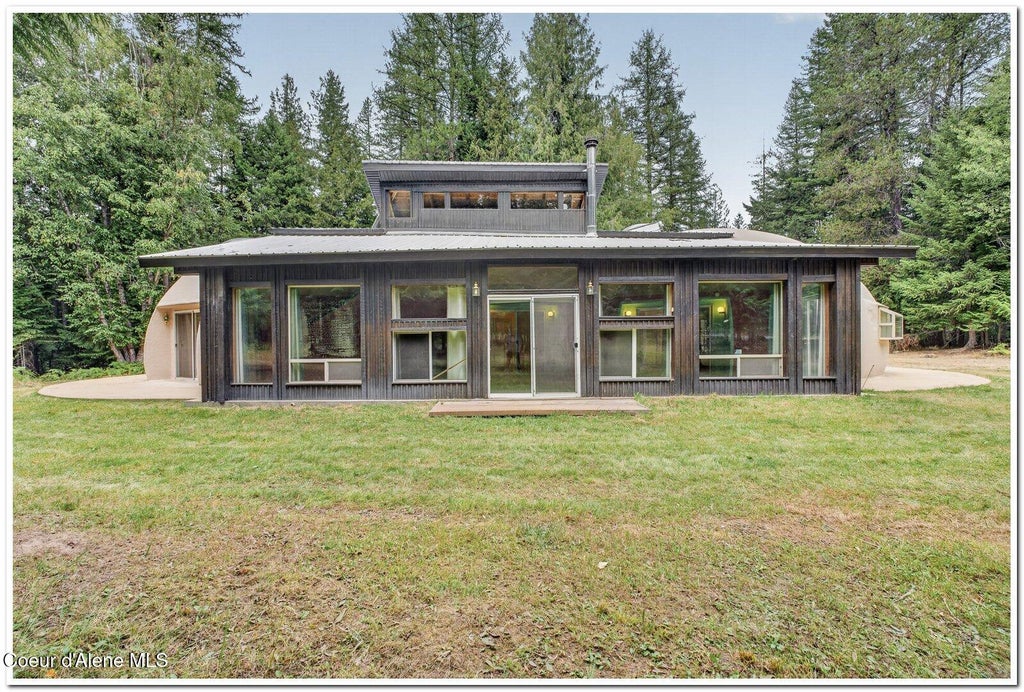 Photo of 159 Tower RD, Naples, ID 83847 (MLS # 26-9049)