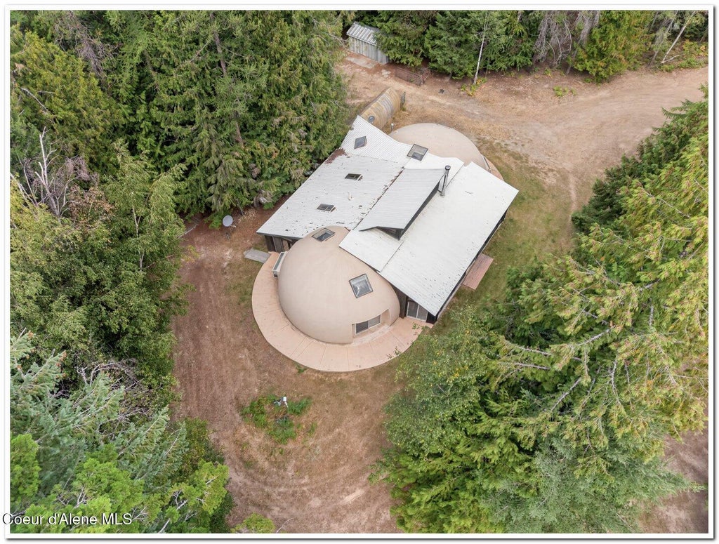 Photo of 159 Tower RD, Naples, ID 83847 (MLS # 26-9049)