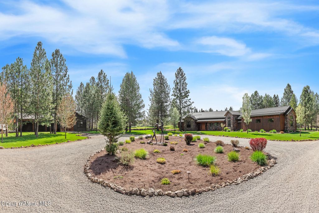 Photo of 2010 Dodd Rd, Hayden, ID 83835 (MLS # 26-4178)