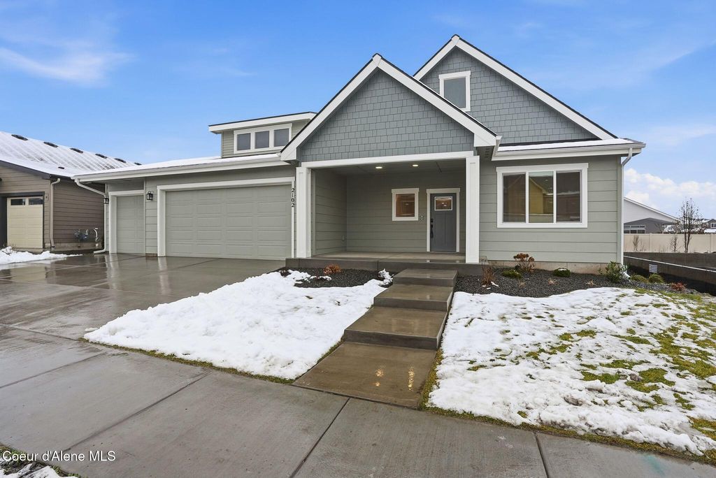Photo of 2102 PLATTE Ct, Post Falls, ID 83854 (MLS # 25-11437)