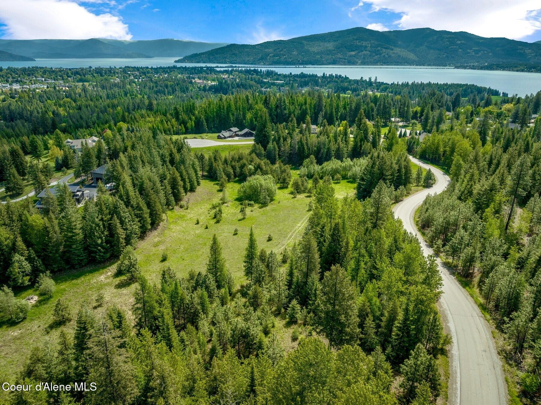 229 Ravenwood Dr, Sandpoint, Alaska image 1