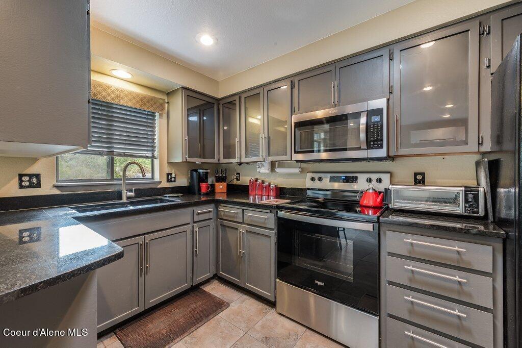 12254 N Government Way, Hayden, Idaho image 14