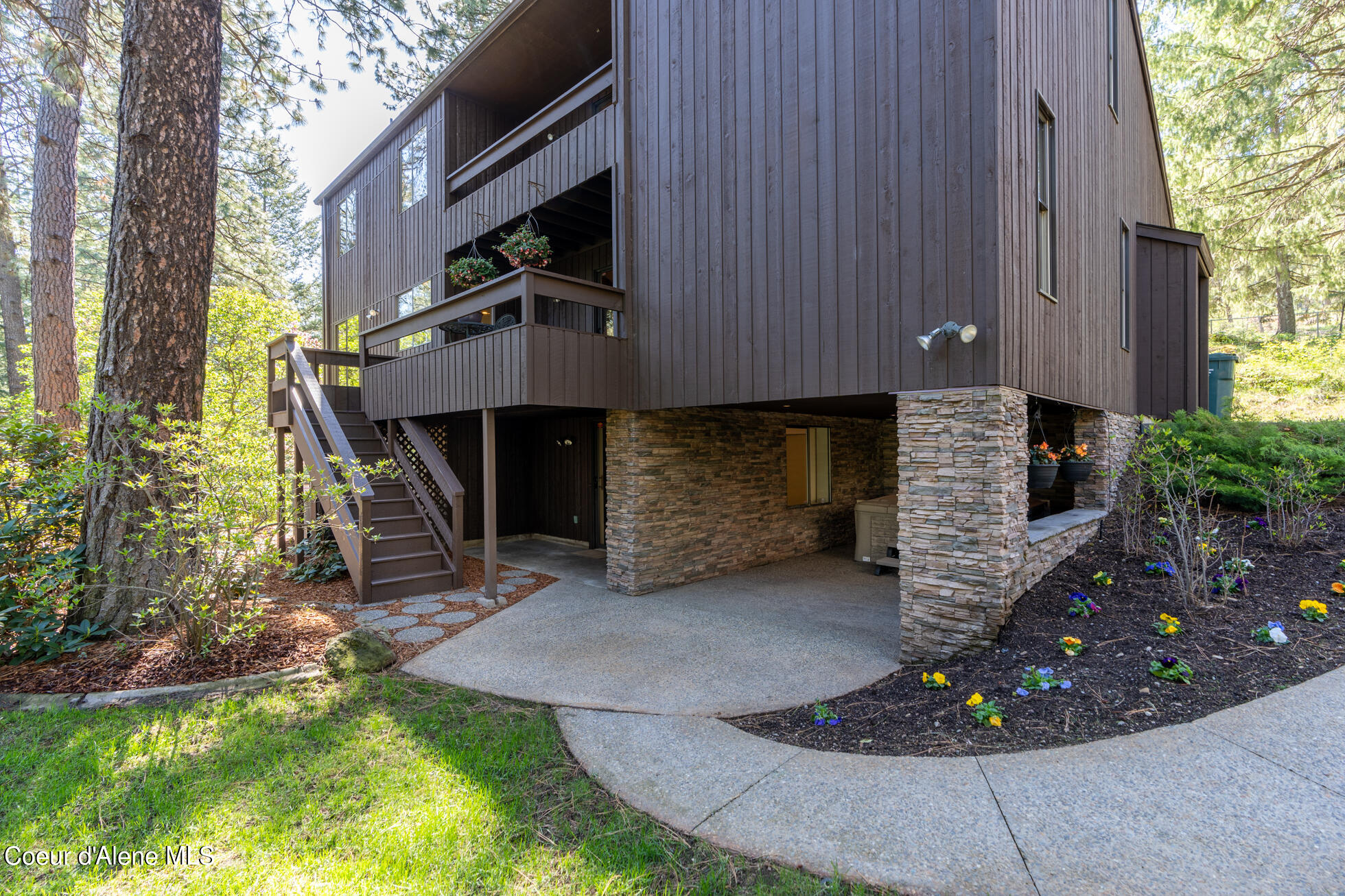 14709 W Riverview Drive, Post Falls, Idaho image 7
