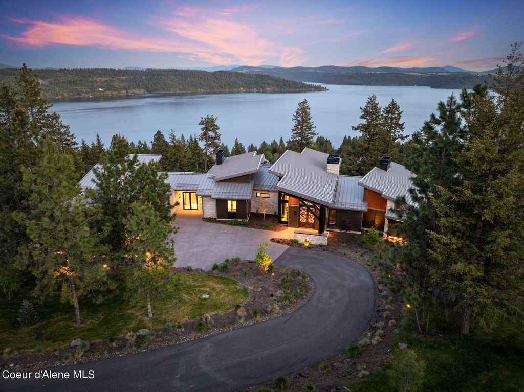 Photo of 6322 PLATINUM Dr, Coeur dAlene, ID 83814 (MLS # 26-3110)